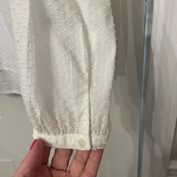 J Crew • Women's White Blouse - Picture 2 of 7